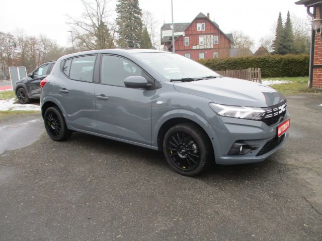 Dacia Sandero Expression / Automatik / Klima / NAVI / ALU . . .