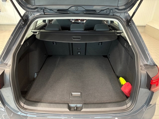 Volkswagen Golf 1.5 eTSI DSG Golf VIII Variant