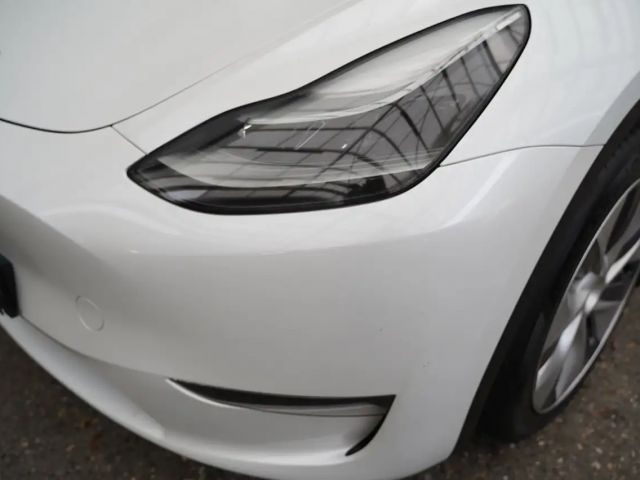 Tesla Model Y AWD Long Range