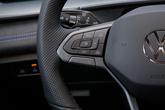 Volkswagen Tayron Tayron R-Line 2.0 TDI SCR 4Motion 7-Gang DSG