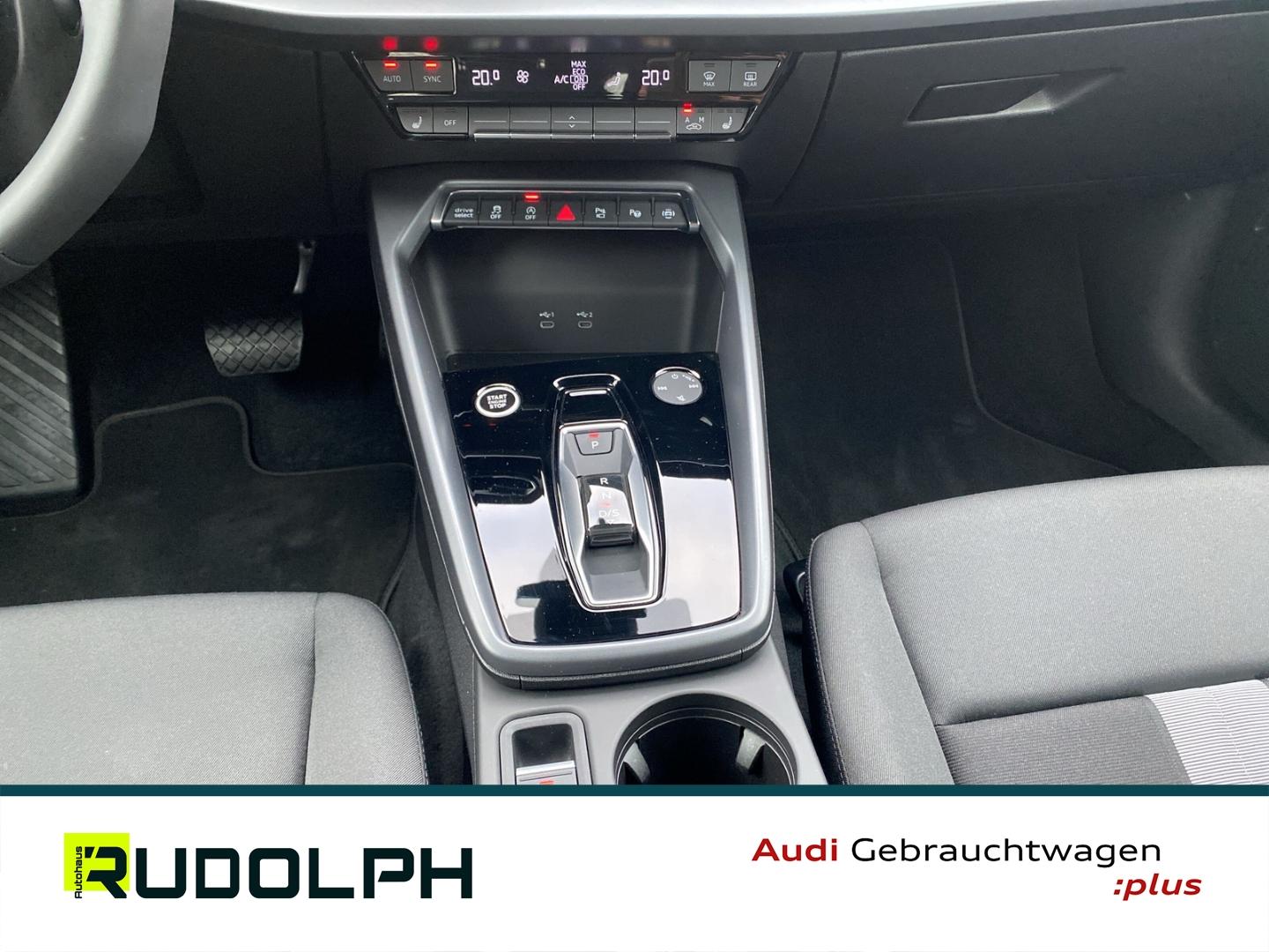 Audi A3 35 TFSI S-Tronic Sedan