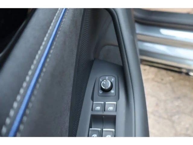 Volkswagen Passat IQ.Drive R-Line Variant