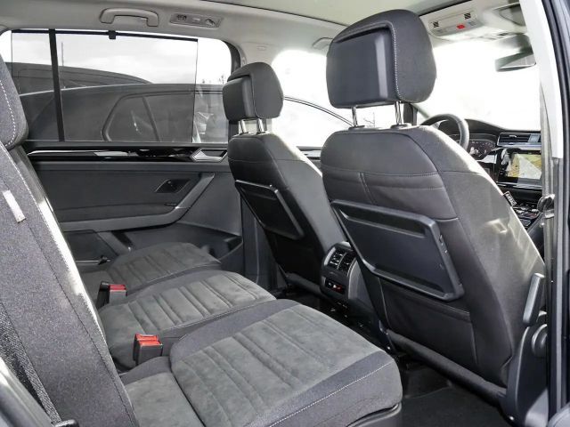 Volkswagen Touran DSG Highline