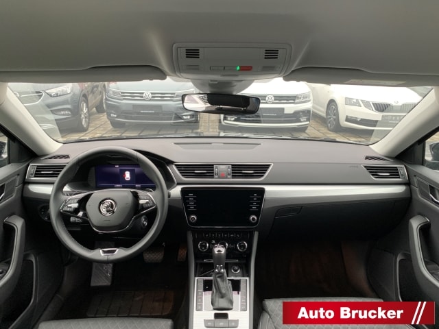 Skoda Superb 2.0 TDI Ambition Combi