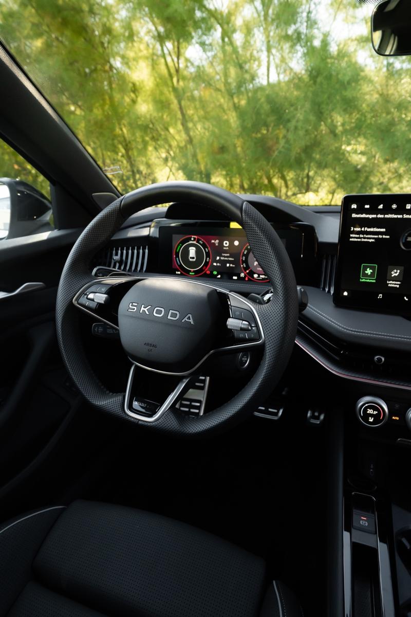 Skoda Superb 1.5 TSI Sportline iV