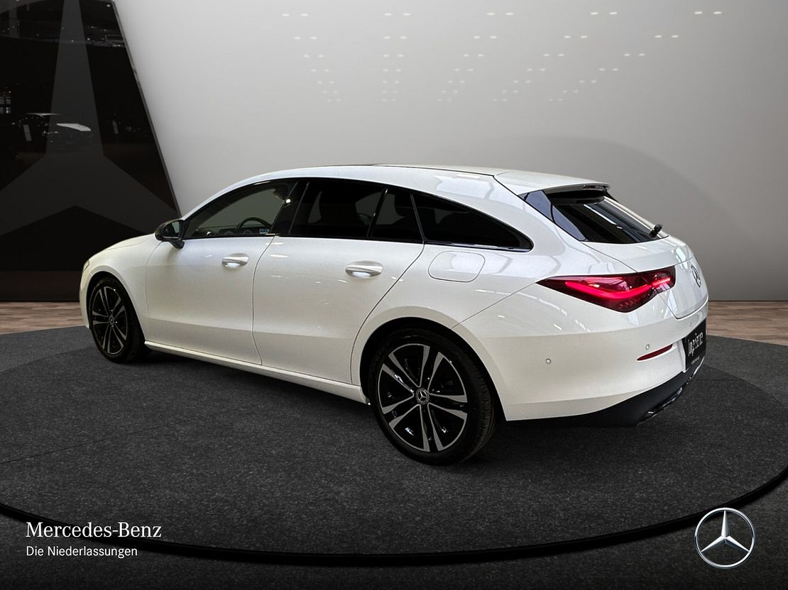 Mercedes-Benz CLA 180 Shooting Brake