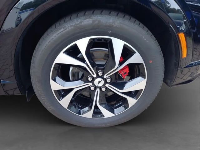 Ford Mustang Mach-E 98 kWh AWD