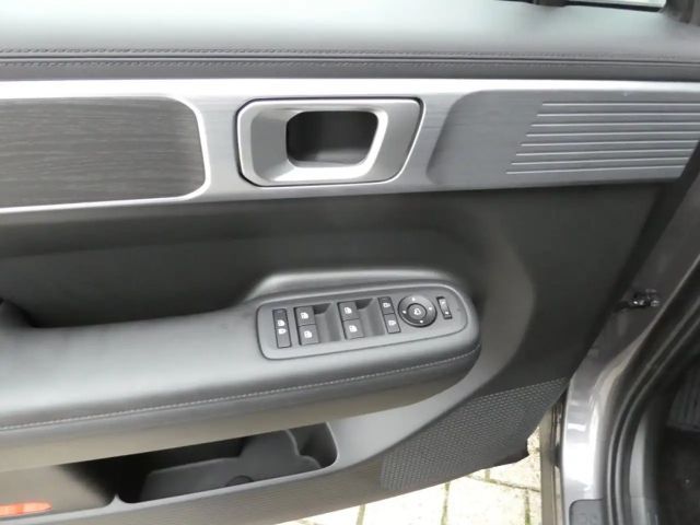 Hyundai Santa Fe Hybrid