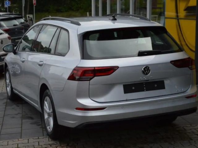 Volkswagen Golf Life Variant