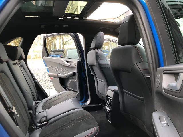 Ford Kuga Hybrid ST Line X