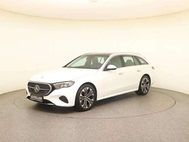 Mercedes-Benz E 200 4MATIC AVANTGARDE Estate