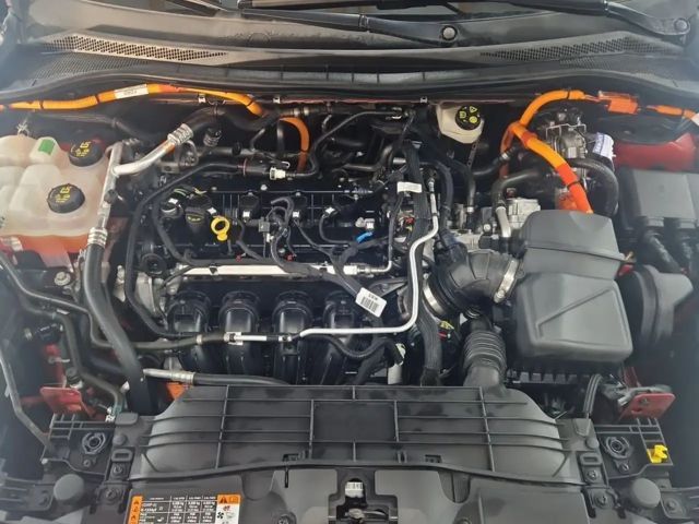 Ford Kuga Plug in Hybrid ST Line X