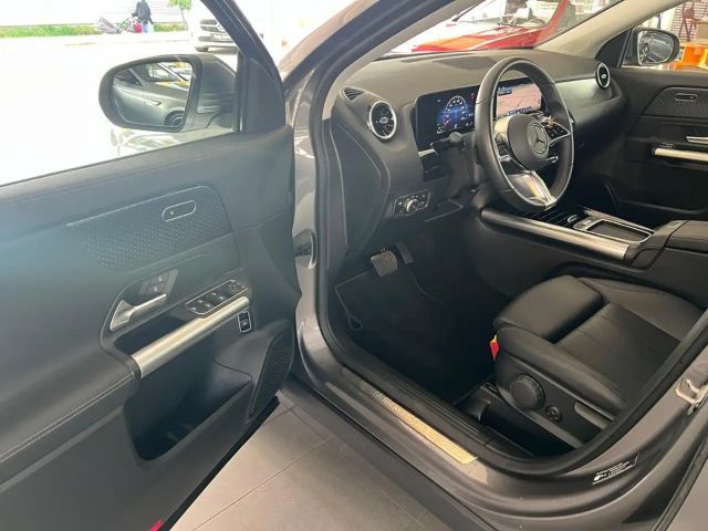 Mercedes-Benz GLA 200 Progressive