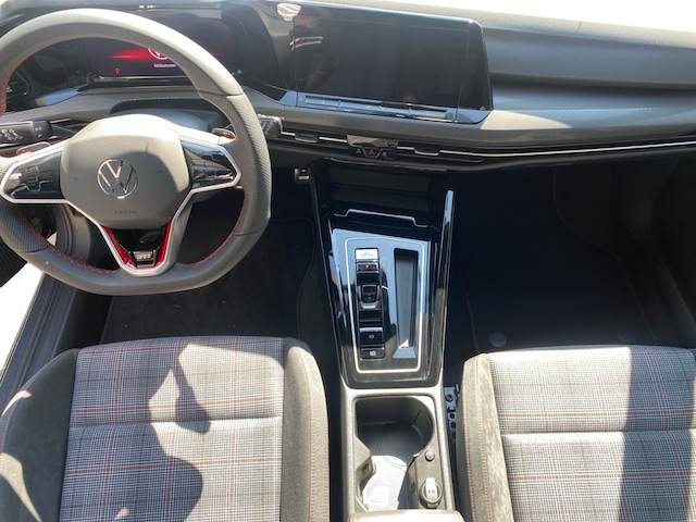 Volkswagen Golf 2.0 TSI DSG IQ.Drive