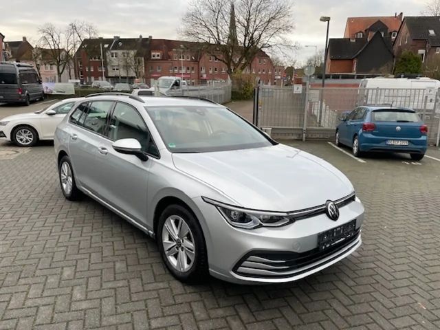 Volkswagen Golf 1.5 eTSI Golf VIII Life Variant