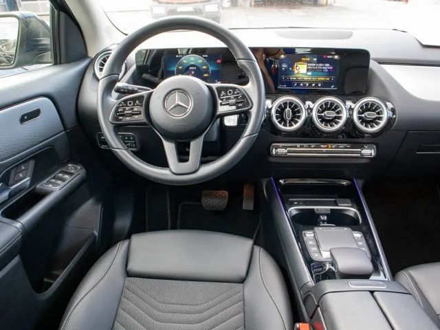 Mercedes-Benz GLA 200 GLA 200 d Style