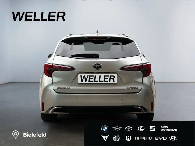 Toyota Corolla Hybride Team D