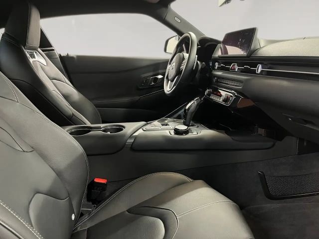 Toyota Supra Dynamic