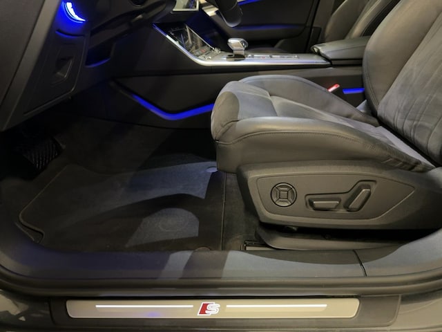 Audi A6 55 TFSI Avant Quattro S-Tronic Sport