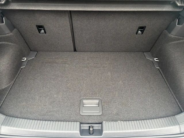 Volkswagen T-Cross 4Me TSI