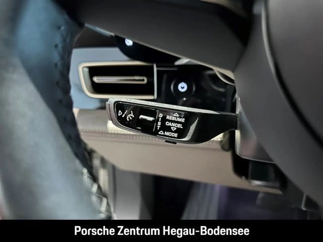 Porsche Taycan 4S Cross Turismo