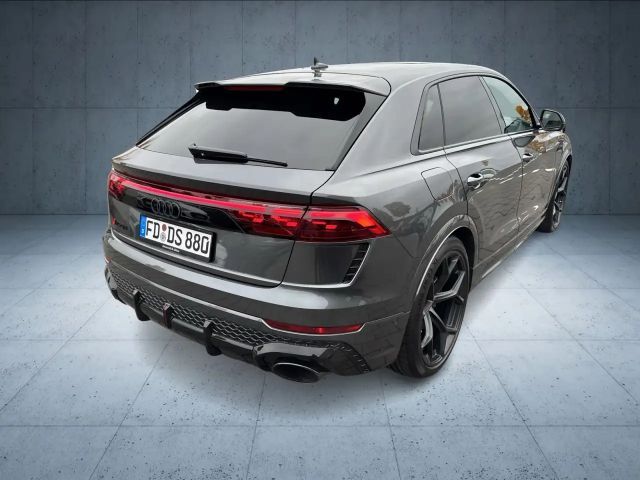 Audi RS Q8 Performance