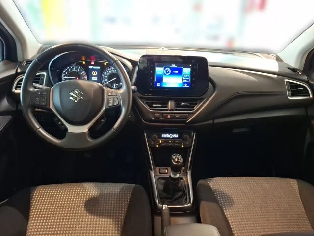 Suzuki S-Cross Hybrid