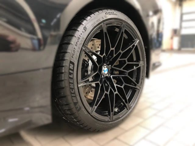 BMW M4 Cabrio Competition xDrive