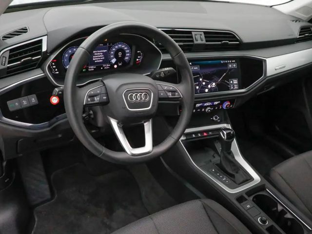 Audi Q3 35 TFSI S-Tronic