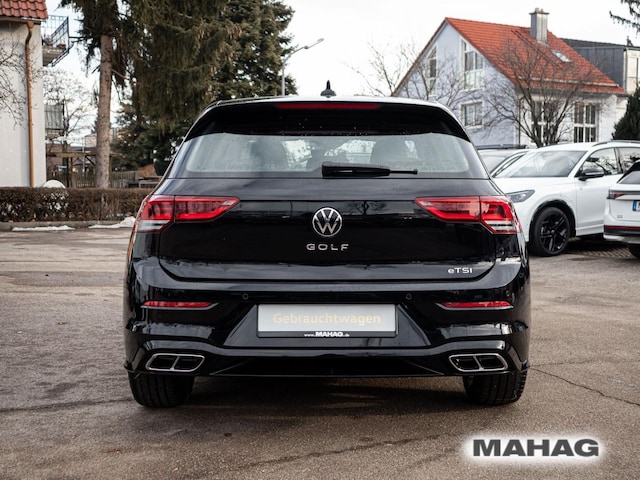 Volkswagen Golf 1.5 eTSI Golf VIII R-Line