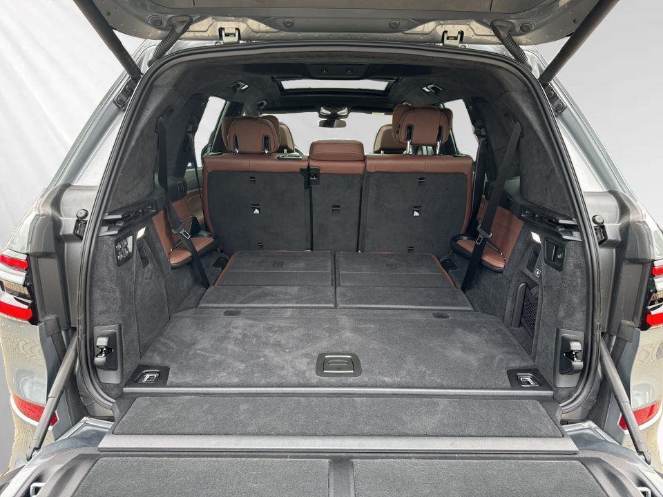 BMW X7 M60i xDrive
