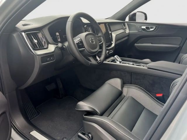 Volvo XC60 AWD Dark Plus T6