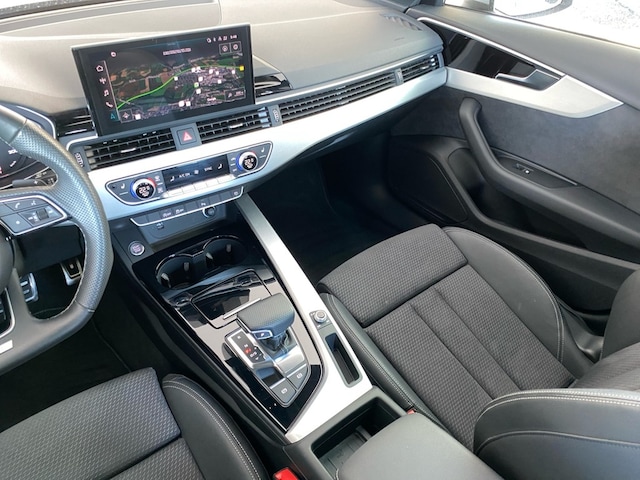 Audi A4 35 TFSI S-Tronic Sedan