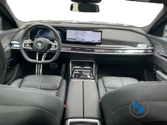 BMW 740 740d M-Sport Sedan xDrive