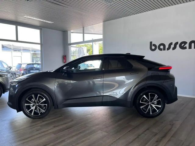 Toyota C-HR Hybride Team D