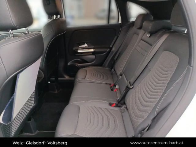 Mercedes-Benz GLA 180 GLA 180