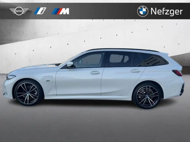 BMW 330 330e M-Sport Touring