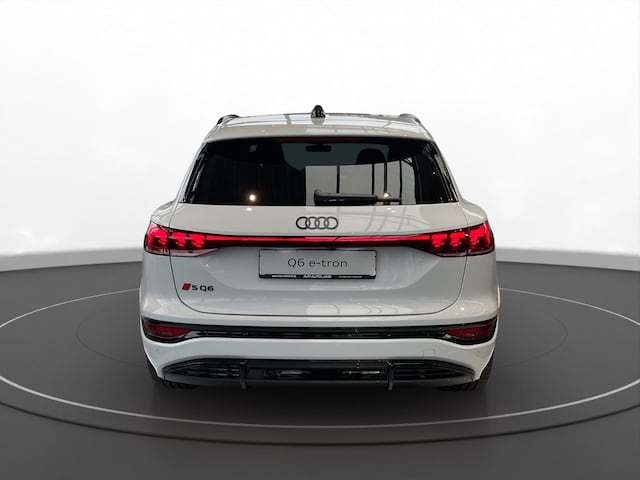 Audi Q6 e-tron Quattro