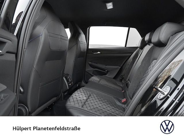 Volkswagen Golf 1.5 eTSI Golf VIII R-Line