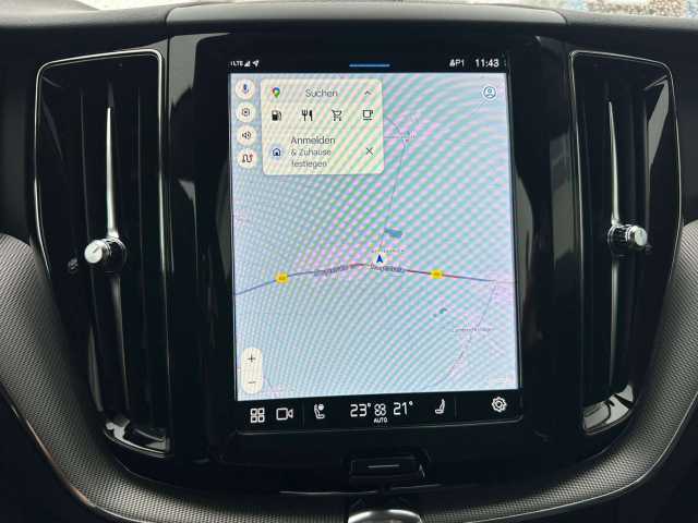 Volvo XC60 AWD Dark Plus