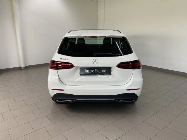 Mercedes-Benz B 200 Progressive Sedan