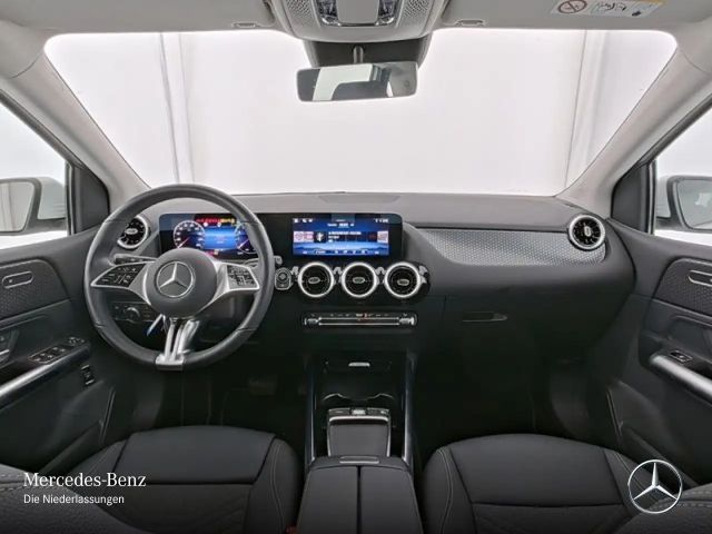 Mercedes-Benz B 200 Progressive Sedan