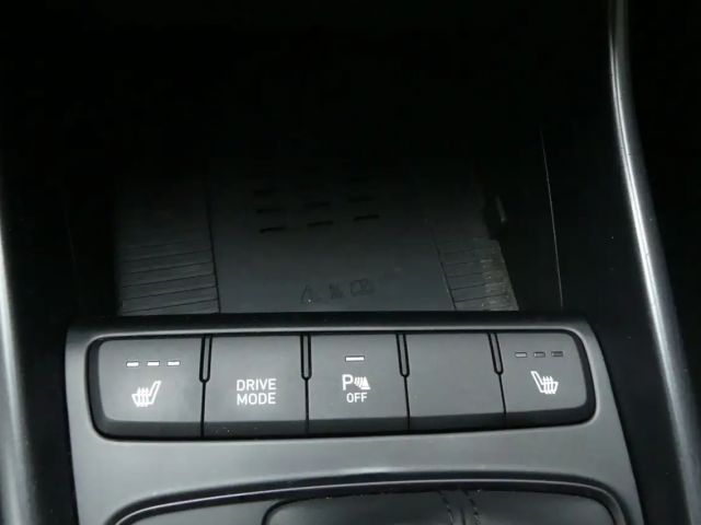 Hyundai i20 Kamera*Sitzheizung*Digi.Cockpit*AppleCarPlay