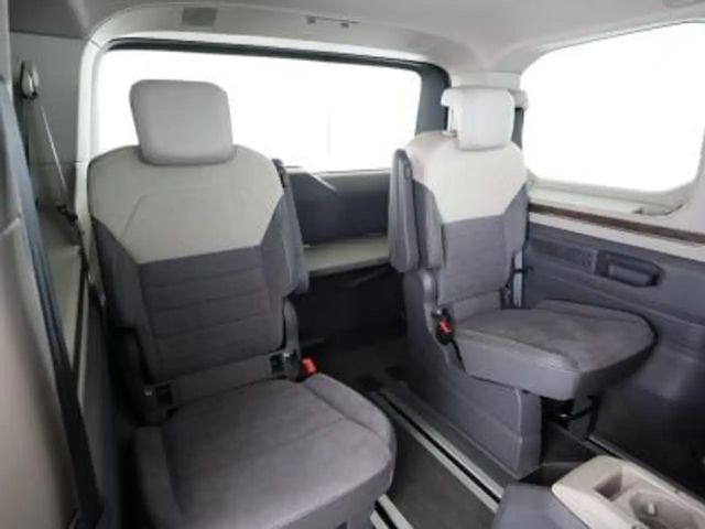 Volkswagen Multivan 2.0 TDI DSG Style T7