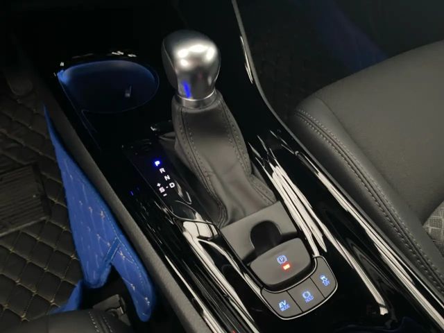 Toyota C-HR Hybride Team D