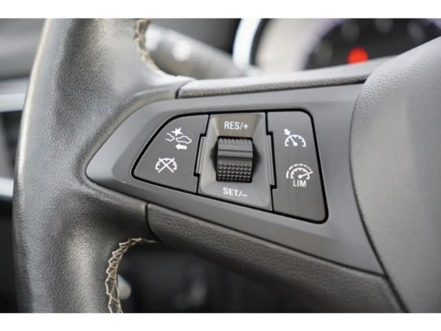 Opel Astra Design&Tec+Rückfahrkam+Sitz.&Lenkradheiz.+Navi+LED