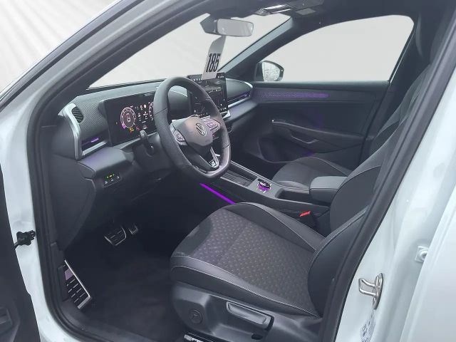 Volkswagen T-Roc 1.5 eTSI DSG R-Line