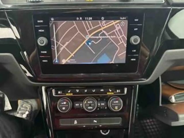 Volkswagen Touran 1.5 TSI DSG Highline