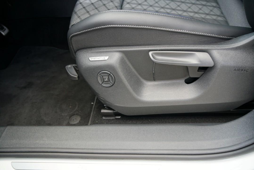 Volkswagen Tiguan 1.5 eTSI IQ.Drive R-Line