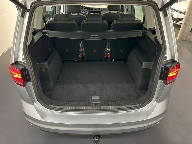 Volkswagen Touran 2,0 TDI *NAVI*ACC*AHK*PANO*PDC vo/hi*Elektr. He...